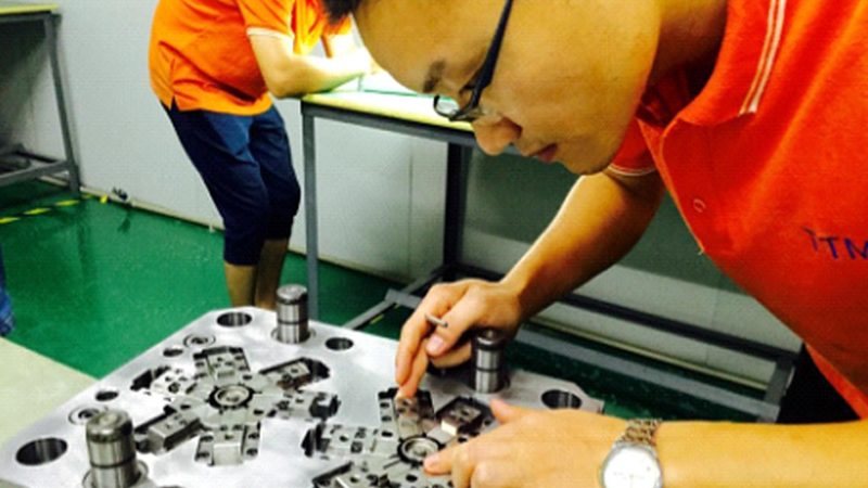 大型模具制造厂加工费用明细揭秘：影响成本的关键因素**