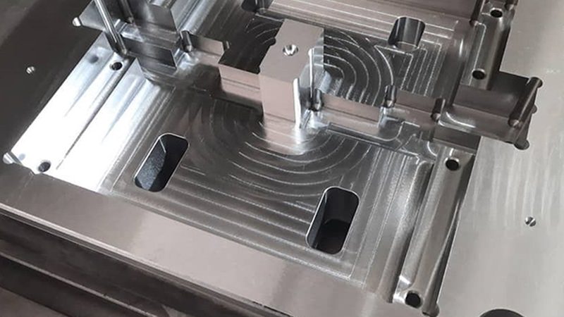 智能家电外壳模具：揭秘其制造工艺与选型要点**