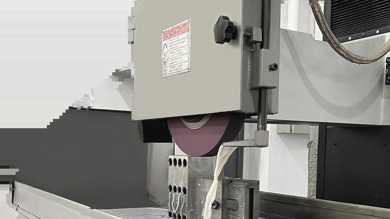 新能源汽车配件压铸模具：揭秘其核心工艺与选型要点**